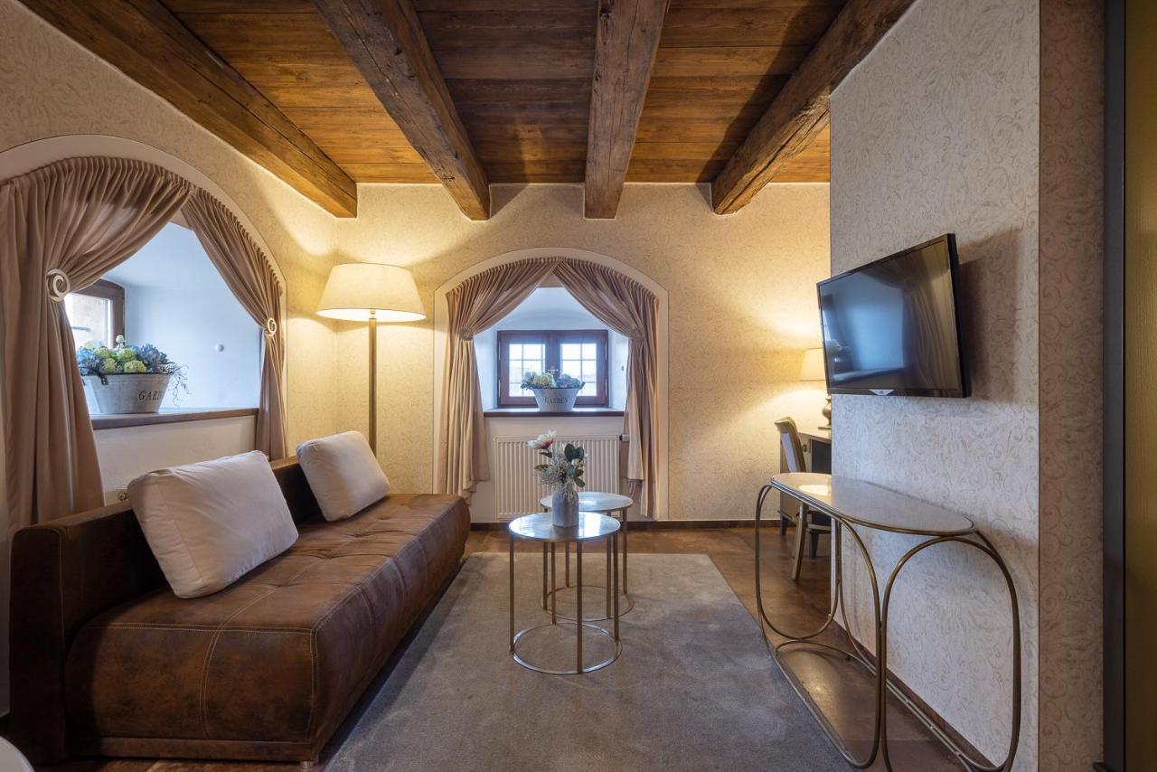 Pytloun Chateau Hotel Ctenice Prague Luaran gambar